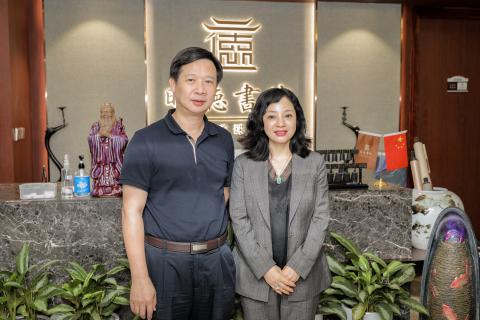 罗湖区委统战部副部长、工商联党组书记叶志伟一行到顺盈娱乐调研