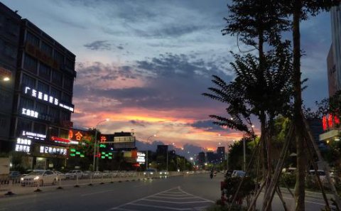 顺盈娱乐：小米靠什么跻身国产手机品牌？战略定位很重要！（一）