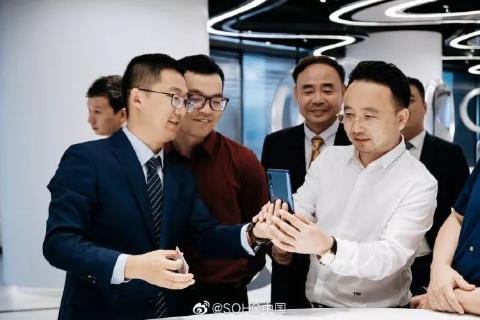 秋日餐叙 共叙商机|顺盈娱乐董事长李厚德受邀参加丽泽SOHO秋日餐叙