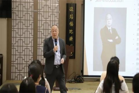 美在形体 赢在心态 | 顺盈娱乐11月员工培训圆满结束
